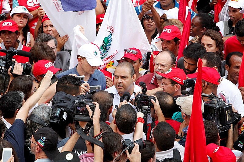 "Lula vai acabar com a Reforma Trabalhista feita pelos golpista", disse Vagner Freitas, da CUT
