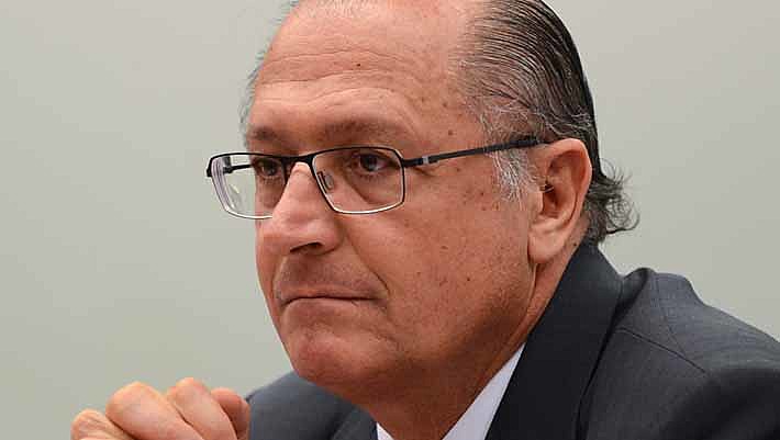 "A candidatura que de fato aglutina grande parte da base de apoio do governo atual é a candidatura de Geraldo Alckmin"