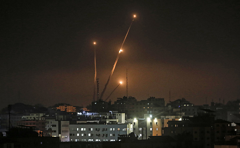 Maioria das vítimas fatais, entre elas civis, estão no lado palestino. Segundo levantamento, 25 pessoas morreram em decorrência dos ataques