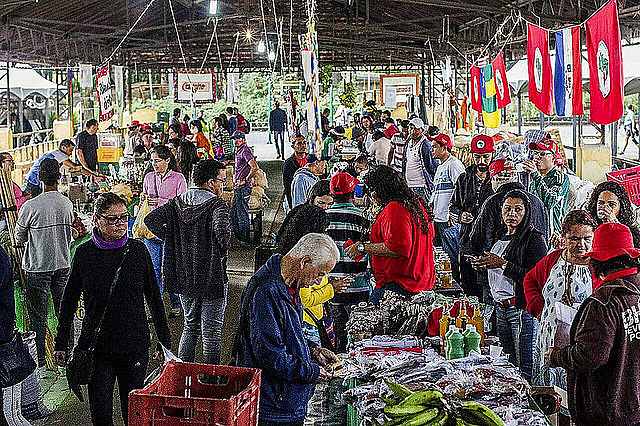 Productores en la tercera Feria de la Reforma Agraria