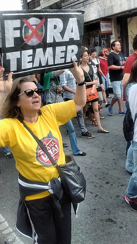 Servidores municipais de Curitiba também se somam ao ato nacional