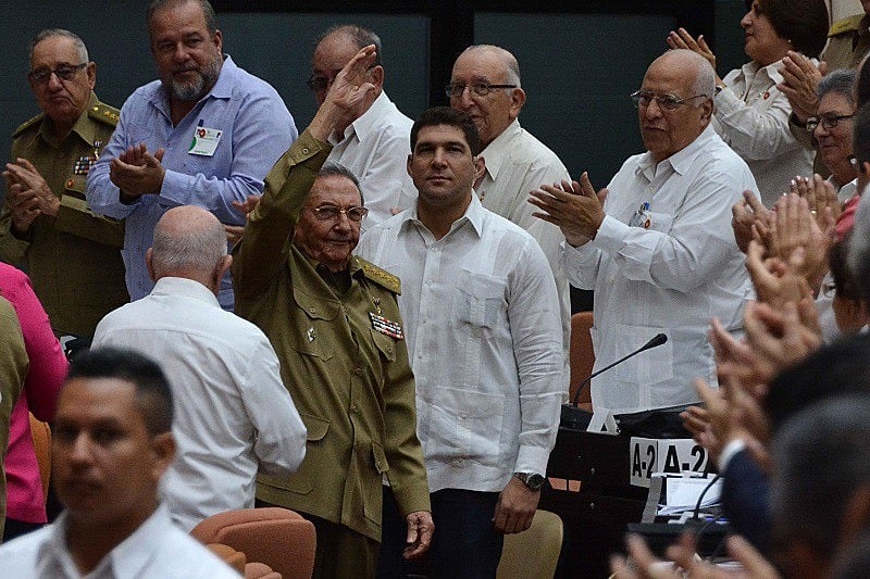 Raúl Castro, de 86 anos, presidirá  comissão para reformar Constituição adotada em 1976 durante a Guerra Fria