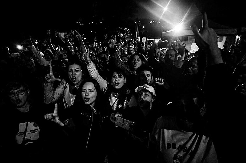 Vigília Lula Livre em Curitiba (PR) nesta terça-feira (8)