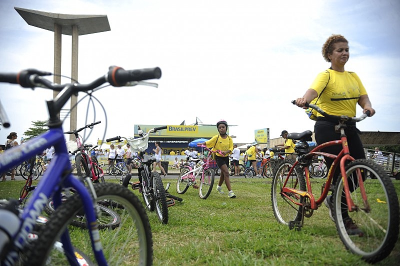 Ciclistas no Dia Mundial Sem Carro em 2013