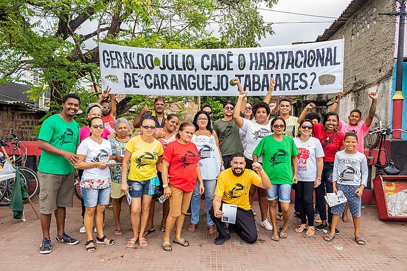 Segundo a Prefeitura do Recife, a remoção das pessoas seria necessária para viabilizar um projeto de revitalização do canal