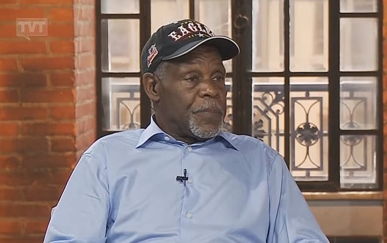 “Temos que fazer algo a respeito", diz o ator Danny Glover, em referência aos riscos contra a democracia no país