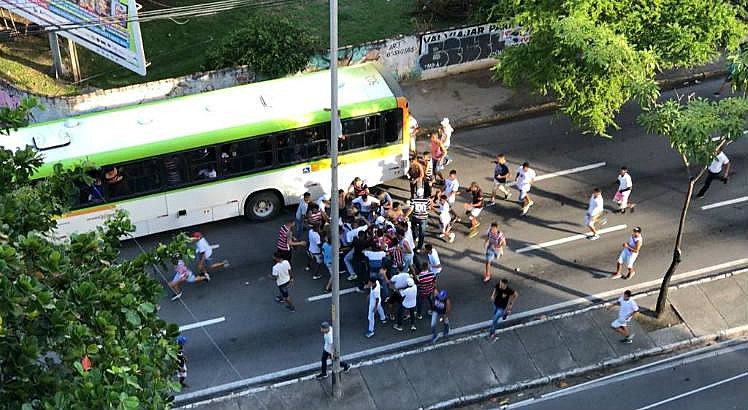 Apenas esse ano, é o terciro caso de agressão entre torcedores do Santa Cruz, Remo e Sport