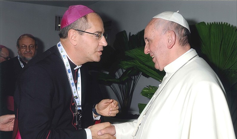 Dom Walmor em encontro com Papa Francisco no Vaticano; novo presidente da CNBB é conhecido pelo perfil conciliador