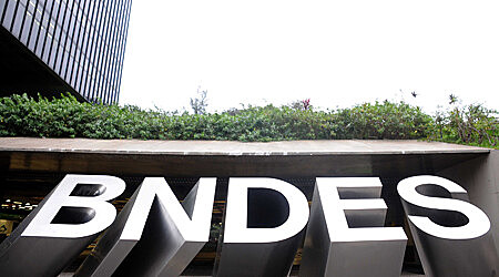 Instituição pública perde investimentos e tem queda na concessão de crédito
