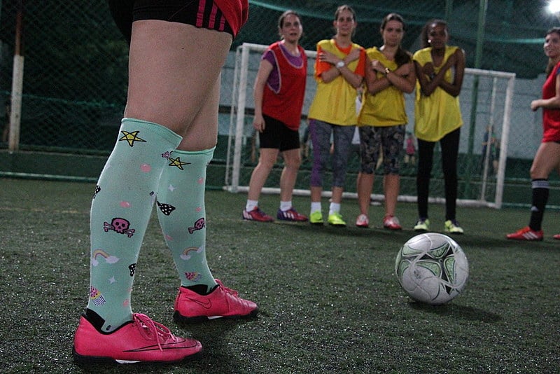 Só no clube em que elas jogam, há 5 peladas femininas semanalmente