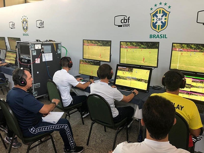 O VAR será utilizado em todas as partidas do Brasileirão 2019
