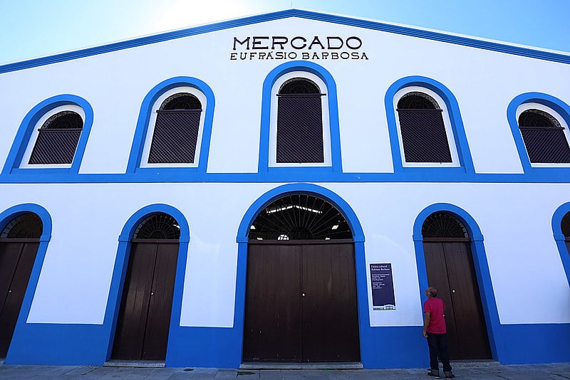 O Mercado Eufrásio Barbosa está localizado na Avenida Doutor Joaquim Nabuco, no bairro do Varadouro, em Olinda.