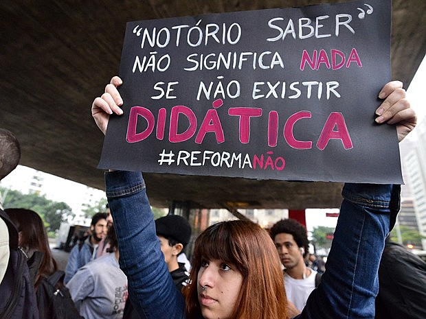Contratação de professores por “notório saber”, independente de sua formação, é um dos pontos polêmicos