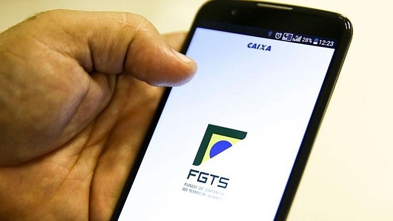 Trabalhadores com contas ativas e inativas, poderão realizar o saque do FGTS limitado ao valor de R$ 500 por conta
