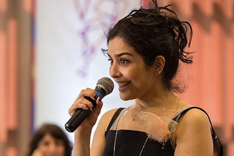 Letícia Sabatella: "Penso no feminismo como algo que não pertence apenas ao movimento de mulheres"