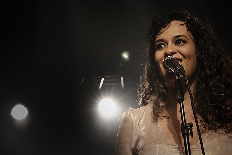 Em entrevista exclusiva para o Brasil de Fato Paraná, a artista falou sobre como ser artista na atual conjuntura