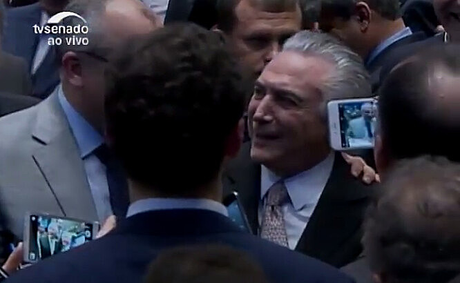 Temer asumió como presidente en una nueva sesión en el Senado el miércoles, a las 4 P.M.