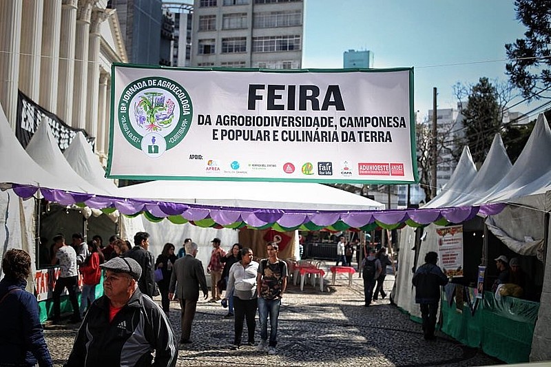 A 18º Jornada de Agroecologia recebeu debate sobre alimentação saudável, agroecologia, além de feiras de produtos orgânicos e oficinas