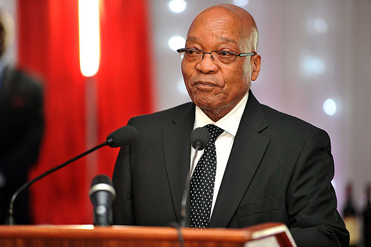 Após dizer que não o faria, Zuma renunciou ao cargo