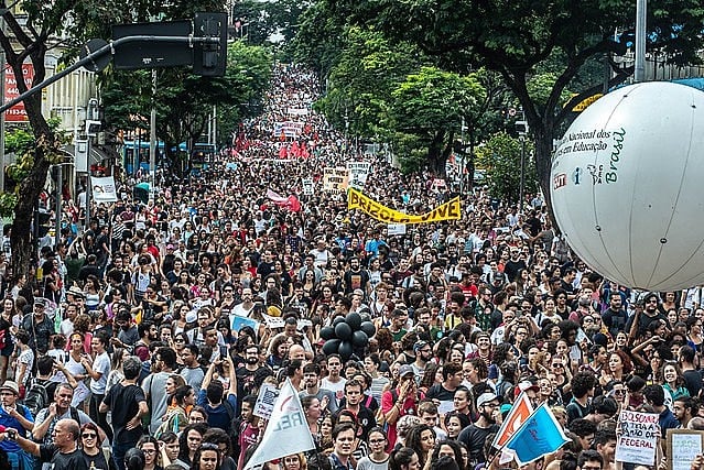 As manifestaçõe desta terça-feira (13), registrados em mais de 200 cidades, denunciaram a lógica privatista imposta pelo projeto “Future-se”
