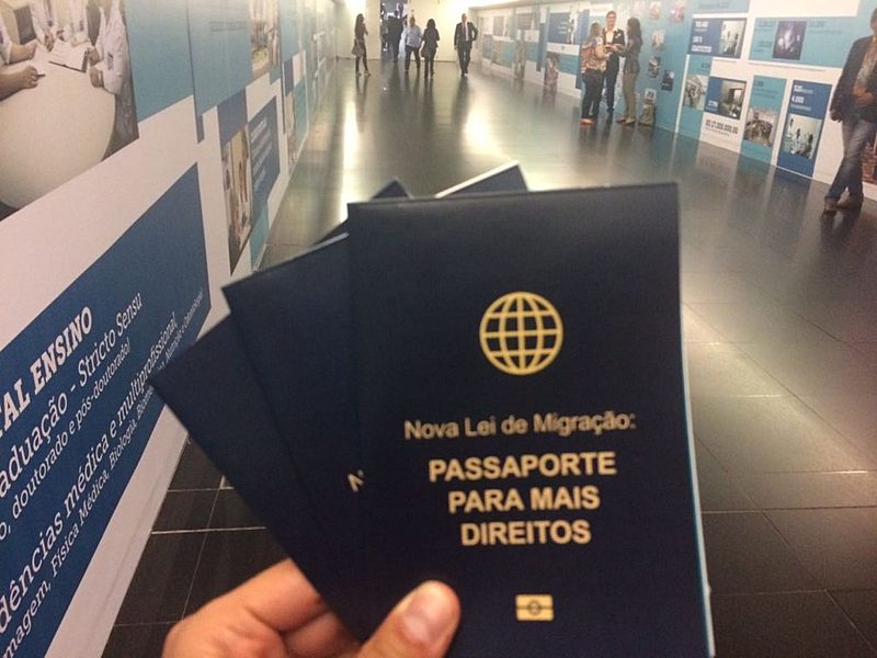 Nova Lei de Migração revoga o Estatuto do Estrangeiro e reconhece o migrante como sujeito de direitos, ficando de acordo com a Constituição