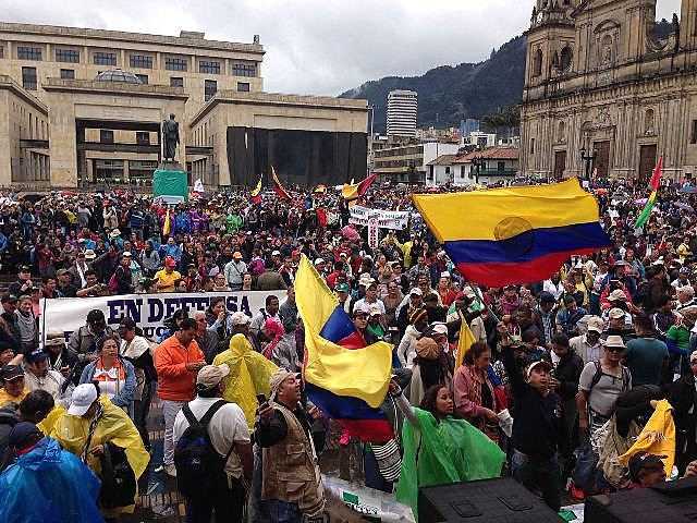 Na última terça-feira (6), professores colombianos realizaram manifestações em todo o país.