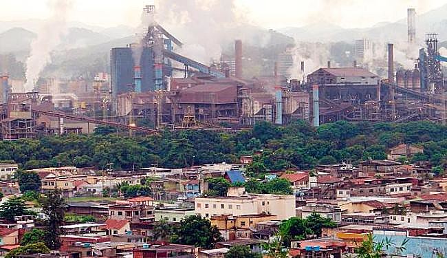 Poder da CSN fica visível inclusive na geografia da cidade de Volta Redonda, que cresceu ao redor de suas instalações