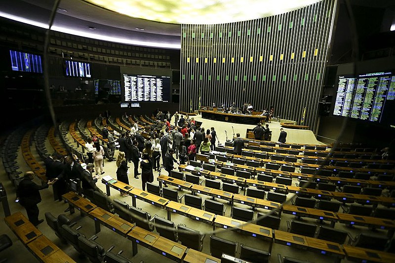 Para ir ao Senado o texto precisa de pelo menos 308 votos favoráveis
