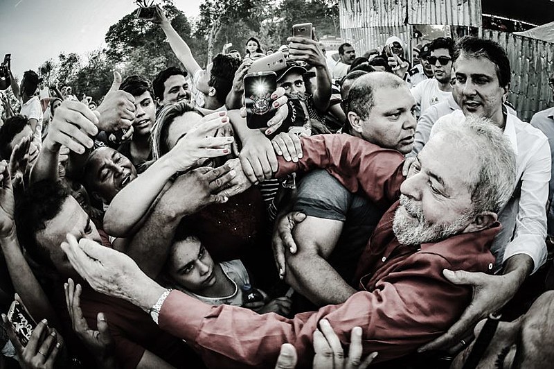 "Abriram mão de organizar essa massa, de levá-la a superar o populismo e fazê-la ver que ela deve depender de suas próprias forças".
