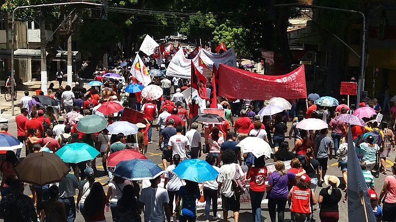 Cerca de 2 mil militantes se reuniram no bairro Cidade das Mangueiras