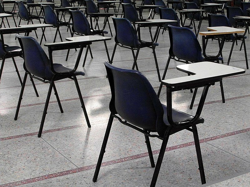 Relatos dão conta de episódios ocorridos desde a infância até a faculdade