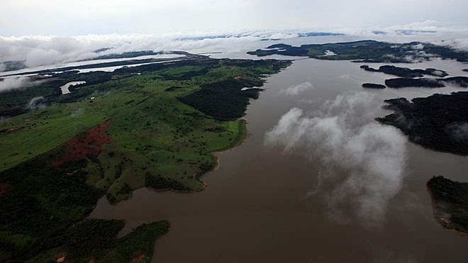 Novo decreto informa o que a legislagação já decreta, que em áreas de preservação nacional e terras indígenas é proibido minerar