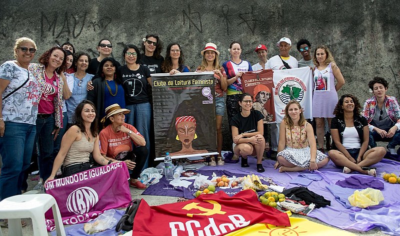 "É hora de dar as mãos e fortalecer a luta pois não há outro jeito que não este, a da solidariedade mútua”