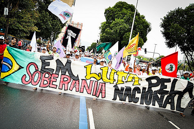 Acto en defensa de la soberanía nacional realizado en la ciudad de Rio de Janeiro, en Brasil