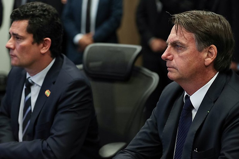 Na queda de braço nas redes sociais, Bolsonaro foi "derrotado" por Moro