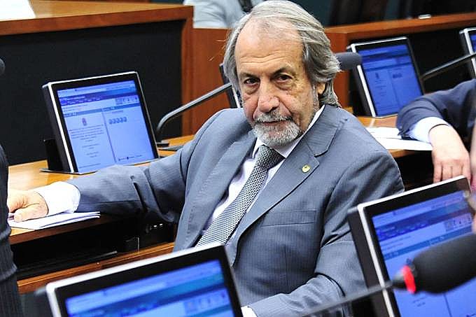 Deputado federal Carlos Eduardo Cadoca (PDT-PE) diz que proposta corrige "injustiça histórica"