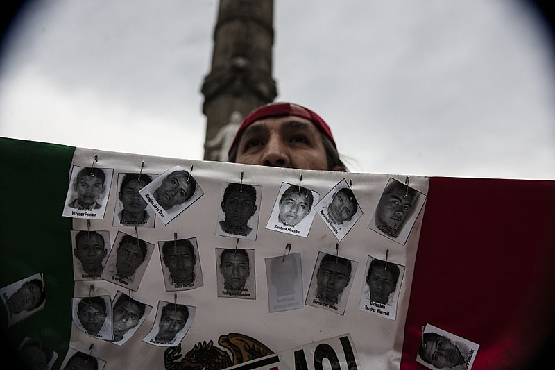 Violento episódio deixou várias pessoas gravemente feridas, dois mortos e 43 estudantes desaparecidos