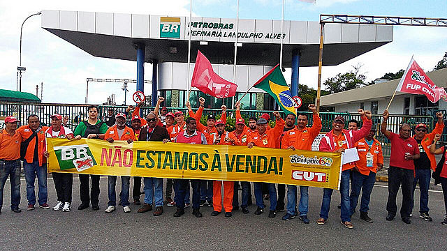 Petroleiros se posicionaram contra a venda da Petrobrás