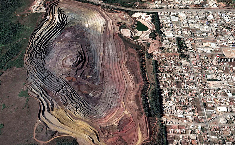 Ambientalista afirma que todas as minerações têm sido autorizadas, ainda que os estudos mostrem prejuízos à população e ao ambiente