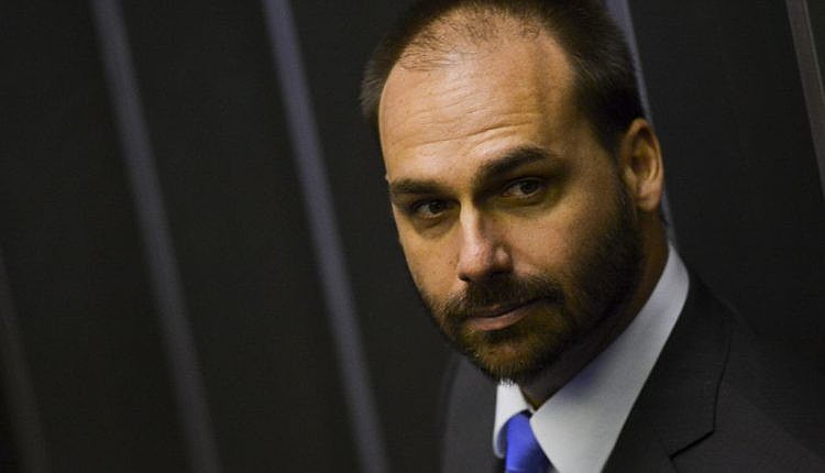 Atual líder do PSL na Câmara, Eduardo Bolsonaro (RJ) disse em entrevista que governo poderia ter de criar "novo AI-5"