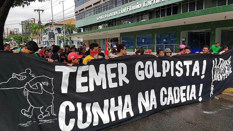 En Fortaleza, asi como en todo e país, el jueves se desarrollaron numerosas movilizaciones para denunciar el golpe.