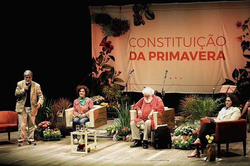 Celso Amorim, Paula Merchán, Leonardo Boff e Vera Karam (da esq. para a dir.) denunciaram abusos na prisão do ex-presidente