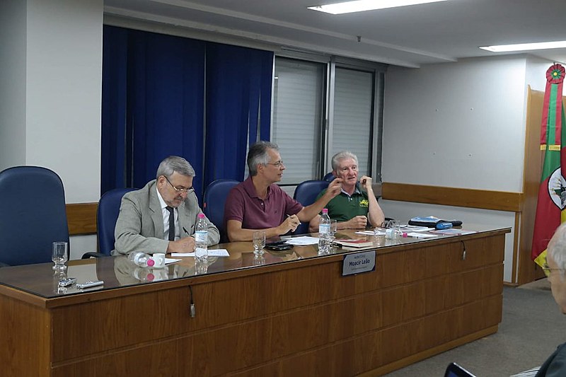 Debate teve transmissão ao vivo pela Rede Soberania e Brasil de Fato RS