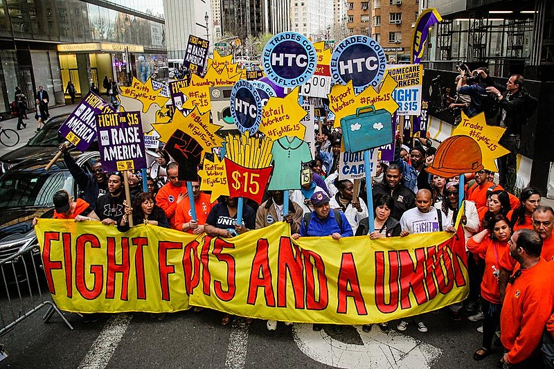 Movimento Fight for $15 está revitalizando o sindicalismo nos Estados Unidos, obtendo conquistas para categorias historicamente precarizadas