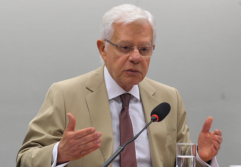 Com status de ministro, Moreira Franco, que é citado 34 vezes em delação da Lava Jato, ganha foro especial