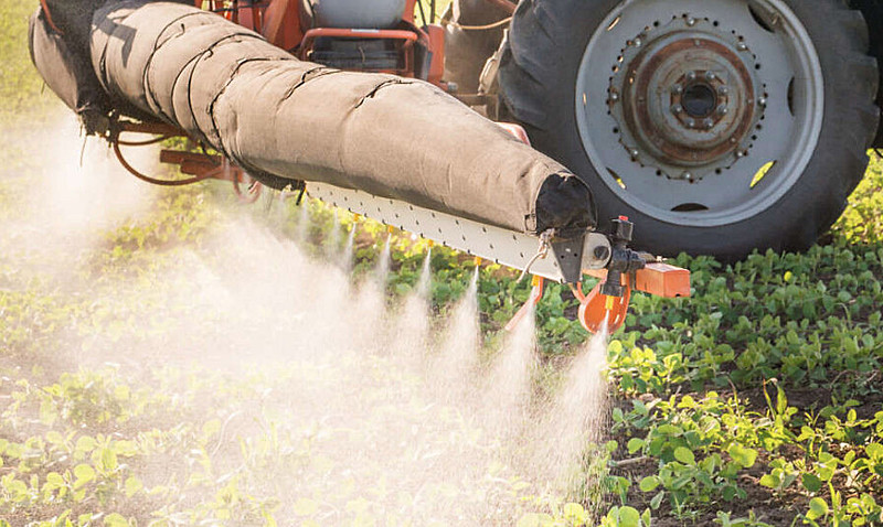 o Brasil é um dos maiores consumidores de agrotóxicos do mundo