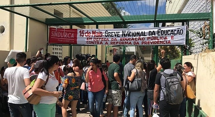 Concurso acumula problemas desde seu primeiro dia de aplicação