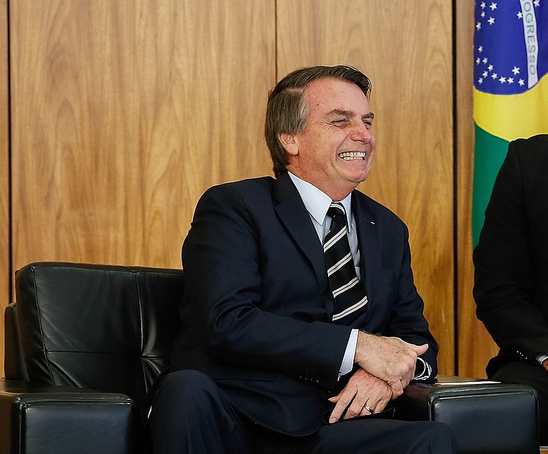 Presidente Jair Bolsonaro admite que a proposta é "amarga" para os trabalhadores