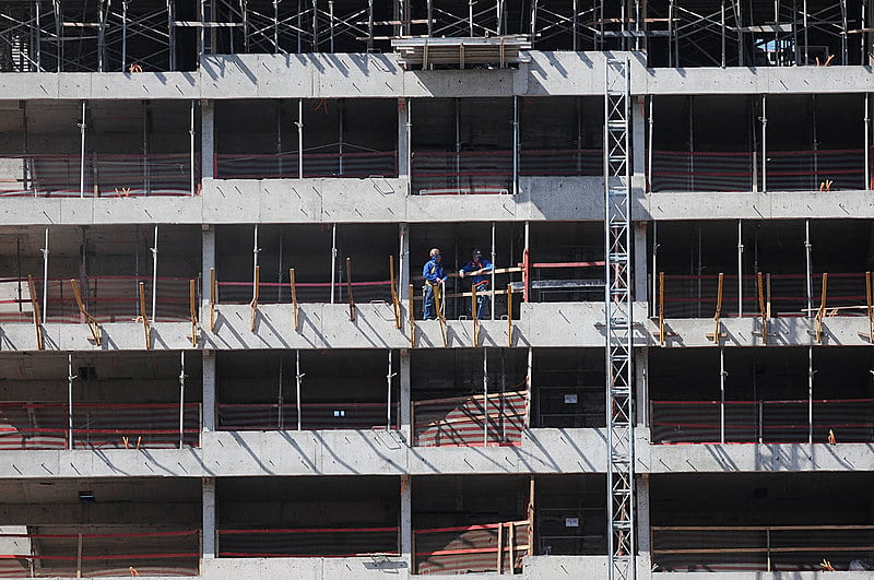 A construção civil foi o setor que mais fechou postos de trabalho no trimestre encerrado em fevereiro deste ano, segundo o IBGE