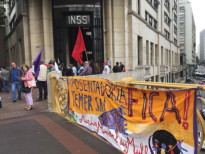 Reunidas em São Paulo, centrais têm consenso e avisam: se botar para votar, o Brasil vai parar.